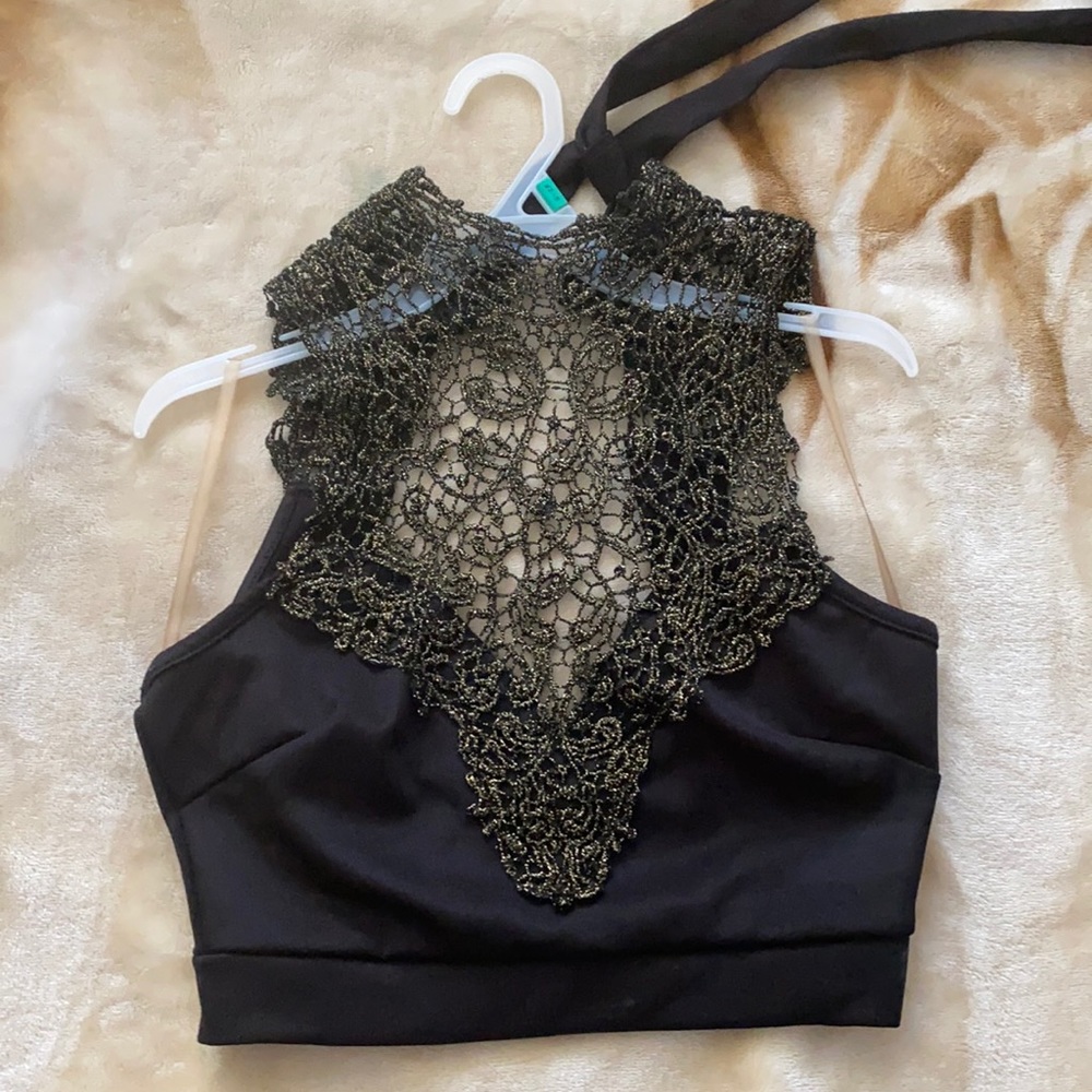 Black crop top